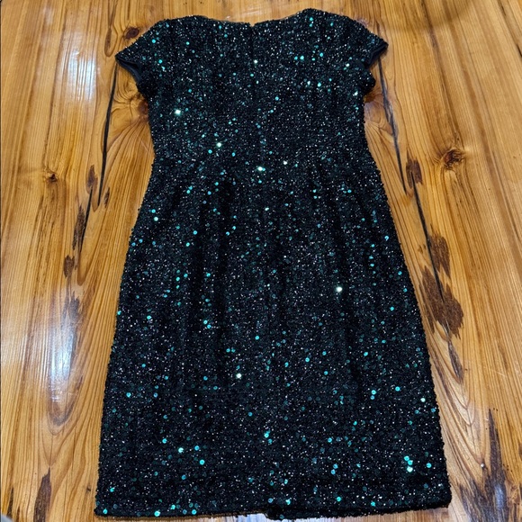 Holiday SLNY Black and Green Sequin Mini Dress - Picture 4 of 4